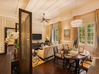 Heritage wing, Graham Greene Suite with Metropole Privileges and Benefits, King Bed