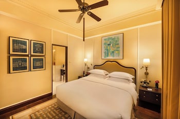 Heritage Wing, Metropole Suite with Metropole Privileges and Benefits, King Bed