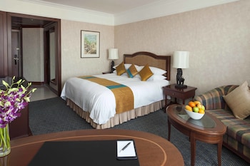 Club King Bed