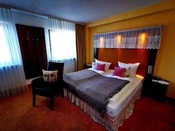 Double Room (modern)