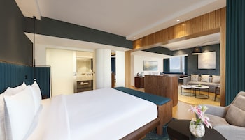Executive Suite, Ocean View, 1 King Bed, Club Lounge Access