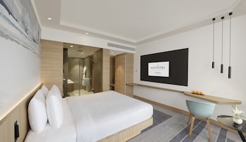 Superior Room, 1 King Bed, Ocean View