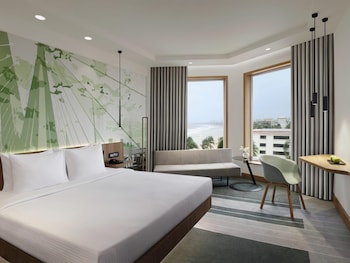 Premiere Room, 1 King Bed, Ocean View, Higher Floor, Club Lounge Access