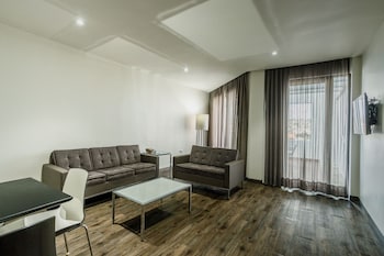 Master Suite King