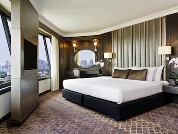 Grand Executive Suite, 1 King Bed Club Longue Access (Business Lounge access)