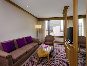Corner Suite, 1 King Bed (Executive Lounge Access)