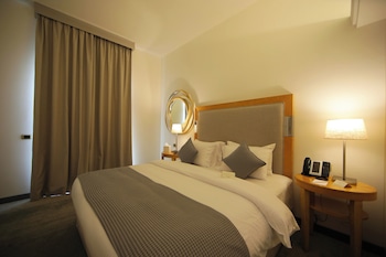 Classic Single Room, City View