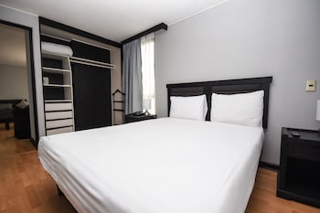 Standard Room, 1 Queen Bed