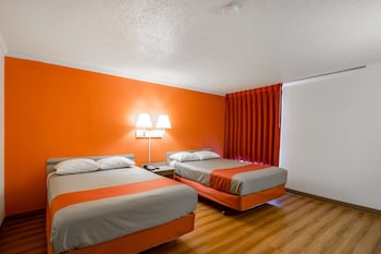 Standard Room, 2 Queen Beds, Non Smoking