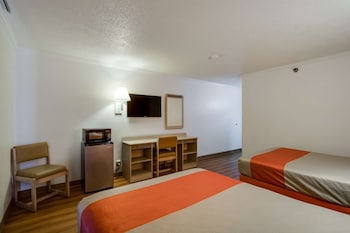 Standard Room, 2 Queen Beds, Non Smoking