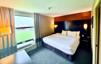 Suite, 1 King Bed, Non Smoking