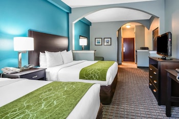Suite, Multiple Beds, Non Smoking, Jetted Tub (2 Queen Beds, 1 Sofa Bed)