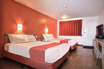 Standard Room, 2 Queen Beds, Non Smoking