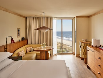 Room, 1 King Bed (Dune House Preview Oasis)