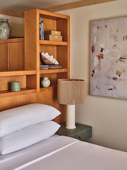 Room, 1 King Bed (Dune House Preview Surf)
