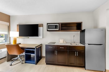 Suite, 1 King Bed, Non Smoking (Efficiency, Upgrade)