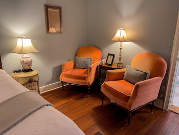 Lower Level King - Oglethorpe