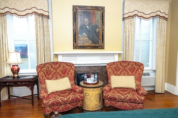 Luxury Main House King - Lindsey Room