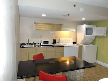 Suite, 1 King Bed, Accessible, Kitchen (with Sofabed)