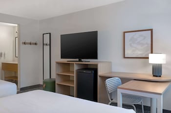 Room, 2 Queen Beds