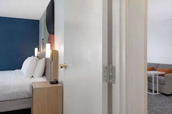 Suite, 1 King Bed