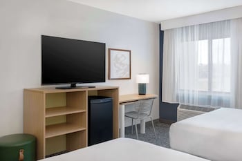 Room, 2 Queen Beds