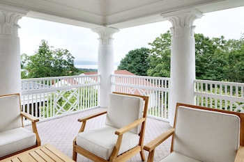 Room, 1 Queen Bed, Balcony (King Mansion)