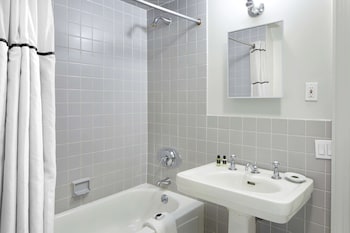 Room, 1 King Bed, Mobility Accessible