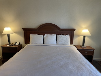 1st Floor California King Bed