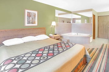 Deluxe Studio Suite, 1 King Bed, Non Smoking