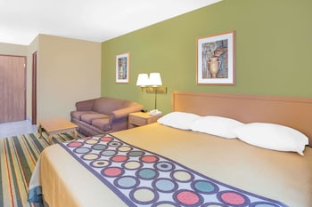 Studio Suite, 1 King Bed, Non Smoking