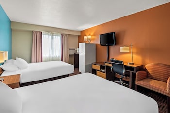 Standard Room, 2 Queen Beds, Non Smoking