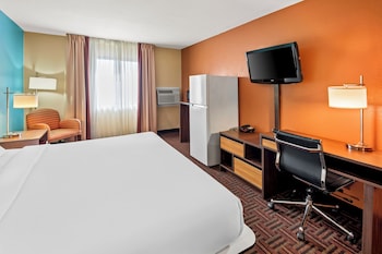 Standard Room, 1 Queen Accesible Bed, Non Smoking