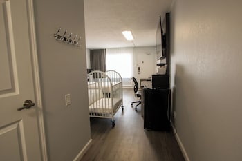 2 Queen Beds Accessible Non-Smoking(Pet)