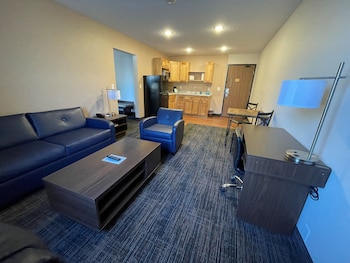 Deluxe Studio Suite, 1 King Bed, Non Smoking