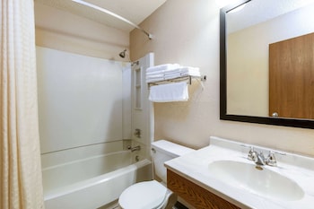 Standard Room, 1 Queen Bed