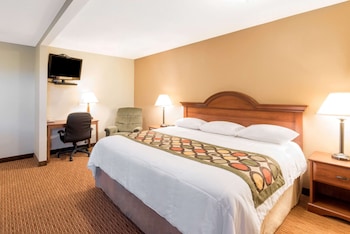 Deluxe Studio Suite, 1 King Bed, Non Smoking