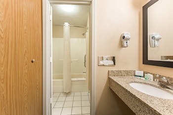 Double Room, 2 Queen Beds, Non Smoking