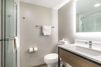 Standard Room, 2 Queen Beds, Non Smoking, Refrigerator & Microwave