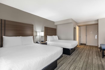 Standard Room, 2 Queen Beds, Non Smoking, Refrigerator & Microwave