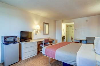 Standard Room, 1 Queen Bed, Non Smoking