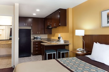 Room, 2 Queen Beds, Accessible, Non Smoking (Mobility/Hearing Impaired)