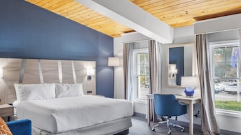 Family Suite, Multiple Beds, Non Smoking, Refrigerator & Microwave (2nd Floor;with Sofabed)