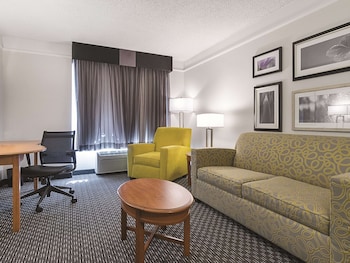 Suite, Multiple Beds, Non Smoking