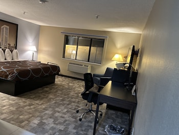 Deluxe Room, 1 King Bed, Non Smoking