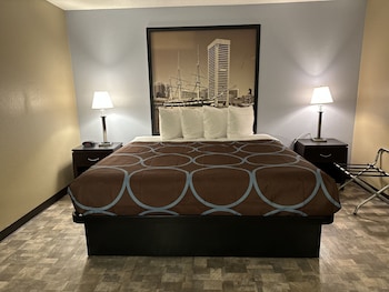Deluxe Room, 1 King Bed, Non Smoking