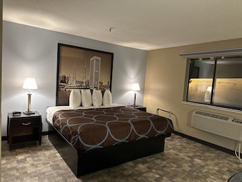 Studio Suite, 1 King Bed, Non Smoking