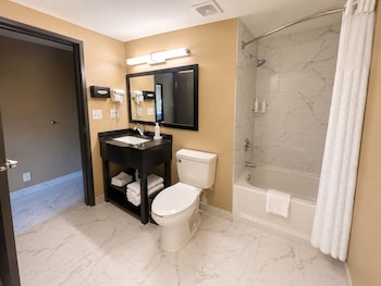 Standard Room, 1 Queen Bed