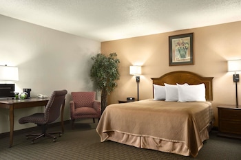 Studio Suite, 1 Queen Bed, Non Smoking