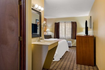 Room, 1 King Bed, Accessible, Non Smoking